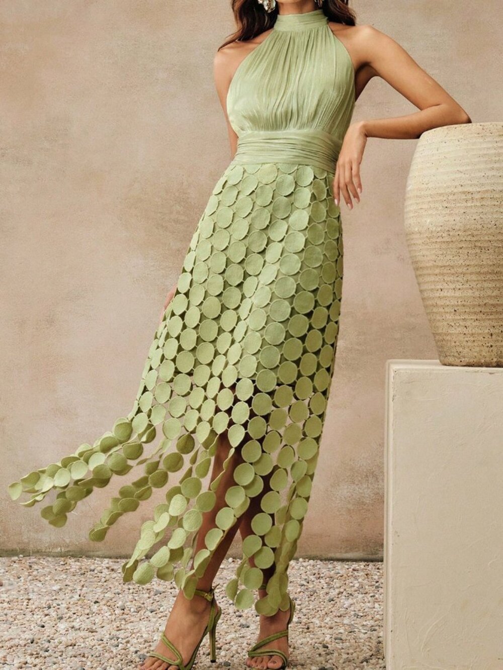 Green Elegant Women's Multi-Layer Hoop Sleeveless Dress - Picture 3 of 7